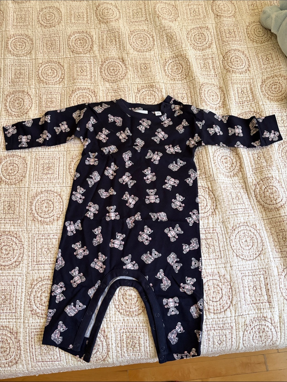 BURBERRY 9 MONTHS ONESIE WITH BUTTONS DARK NAVY teddy bear print